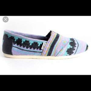 Aztec Printed TOMS